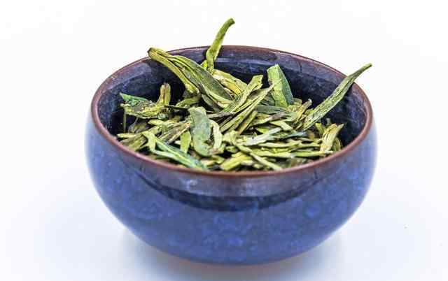 恩施玉露茶叶 恩施玉露，堪称中国茶叶之中的“活化石”，每一杯茶都有时间韵味