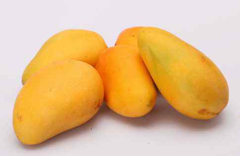 芒果营养价值及功效 小芒果的营养价值 小芒果的9大功效及最佳吃法