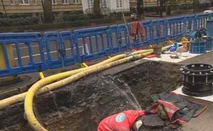 伦敦供水管道爆裂 为什么突然爆裂？