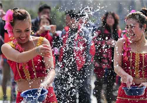 泼水节的习俗 2018云南泼水节是几月几号 傣族泼水节来历习俗