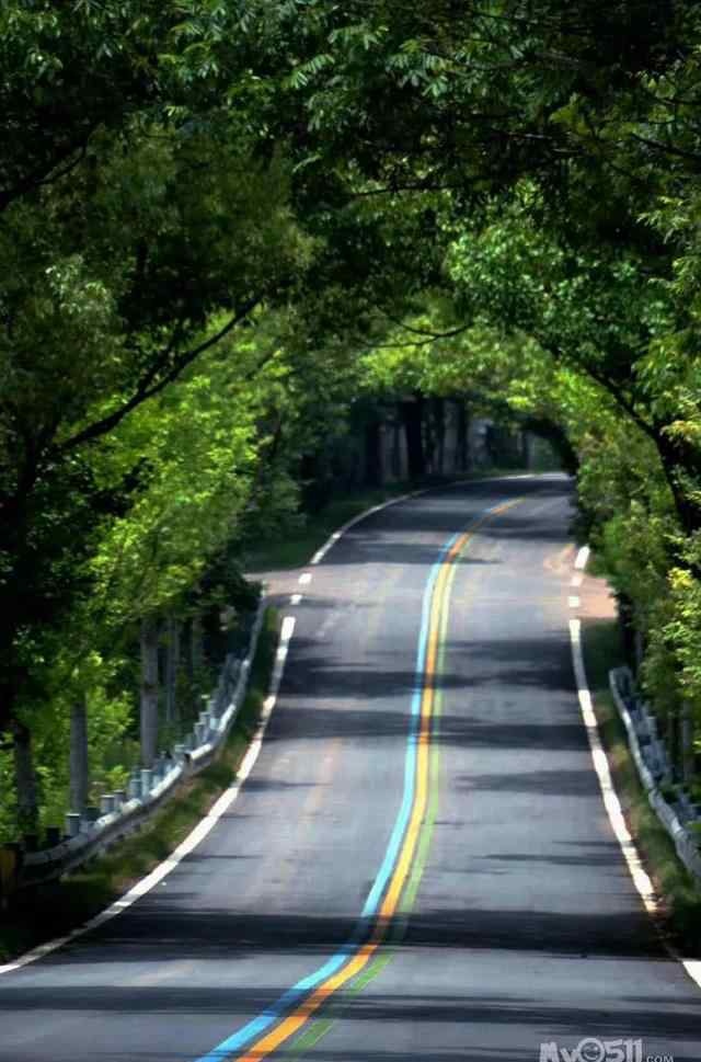 句容瓦屋山 太美了！！镇江周边有条彩虹公路！一步一景，如梦如画…