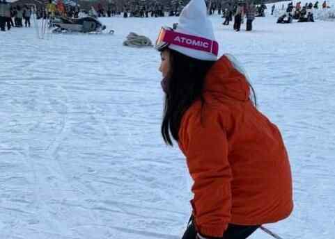 李湘晒女儿滑雪照 到底是在哪里啊