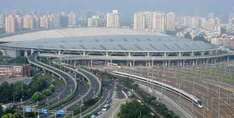北京南站黑车揽客 究竟是怎么回事？