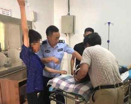 游客遭野象攻击 为什么被攻击究竟是怎么回事？