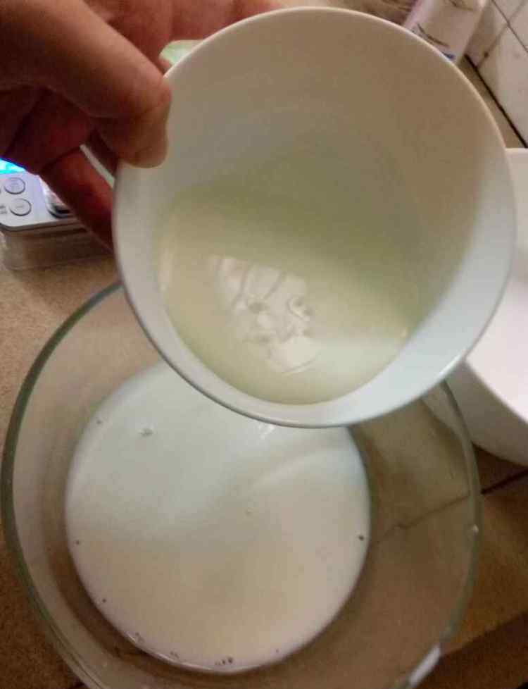 淡奶油怎么做的自制 自制淡奶油蛋挞液的简单做法 自制淡奶油蛋挞液做法详细步骤