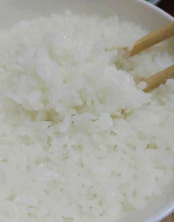 电饭锅蒸米饭 没有电饭煲蒸米饭的详细做法 没有电饭煲蒸米饭做法详细步骤