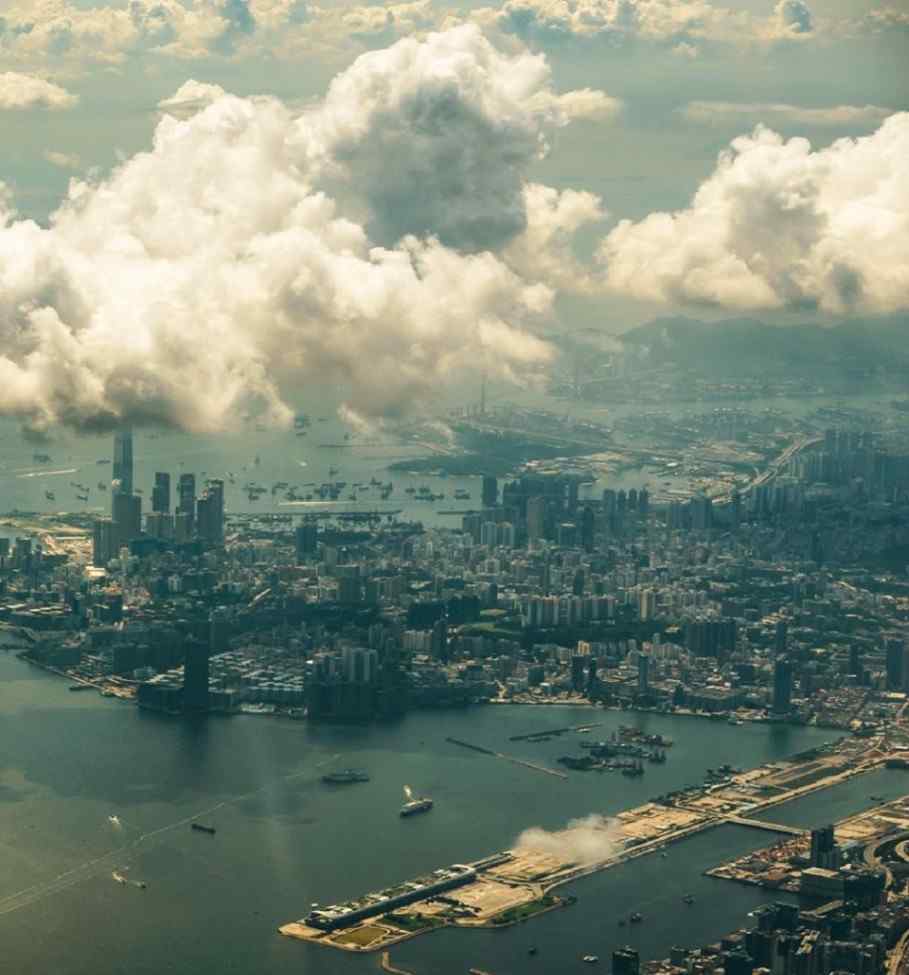 香港维多利亚港夜景 世界上最美的三大港湾，空中航拍中国的维多利亚港，夜景堪称世界之最