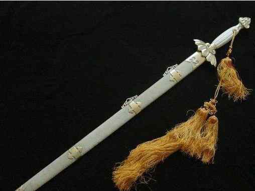 工布剑 欧冶子所铸九大名剑：每一把都有故事，最神奇夸张的是泰阿剑