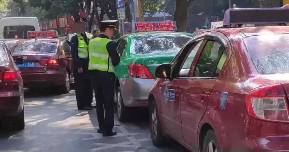 桂林八里街租车 桂林一的士天价车费吓懵乘客！网友：宰的太狠了！
