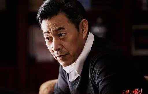人民的名义的演员 《人民的名义》演员发展大不同，吴刚最红，唐菀离婚，而他被刑拘