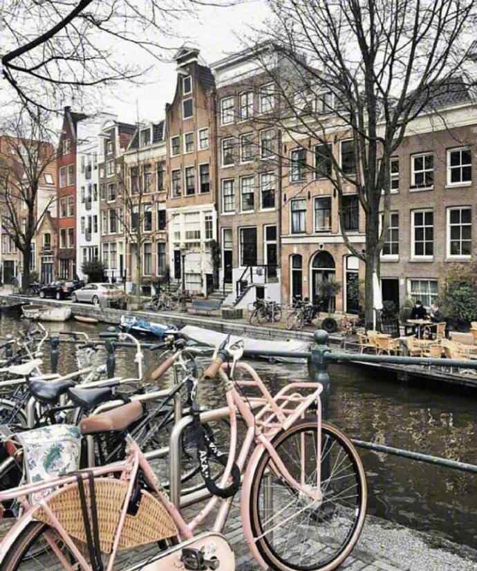 荷兰首都阿姆斯特丹 荷兰首都及最大城市阿姆斯特丹