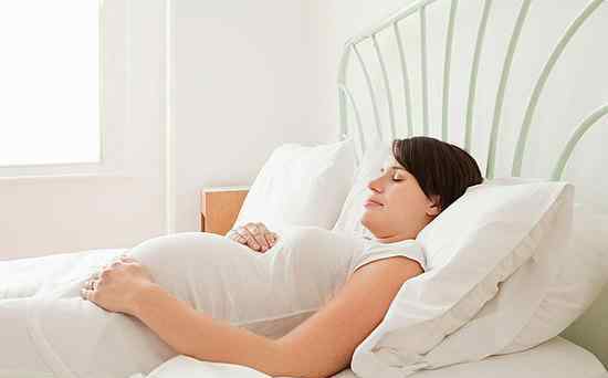 孕妇贫血症状表现 在怀孕期内，孕妈出现4种症状说明身体已经贫血了，别大意了