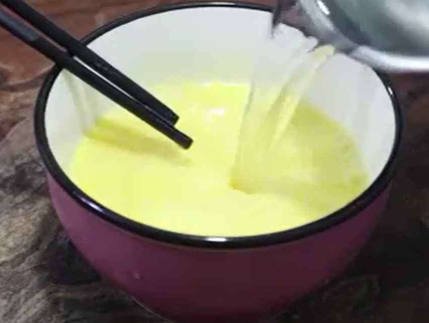 蒸鸡蛋糕的做法水比例 这才是蒸水蛋的正确做法，大厨详细讲解水和鸡蛋的比例，一看就会