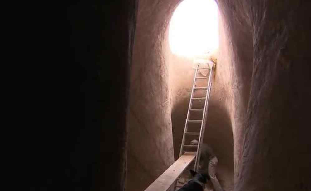 温留 男子在沙漠里隐居，25年后被人在山洞中发现，现状令人惊艳