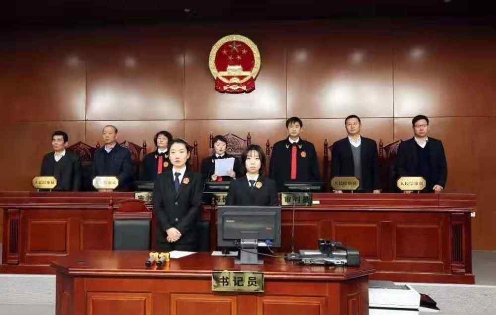 东港黑社会 重磅！丹东东港黑老大“宋老六"兄弟涉黑社会案一审公开宣判！