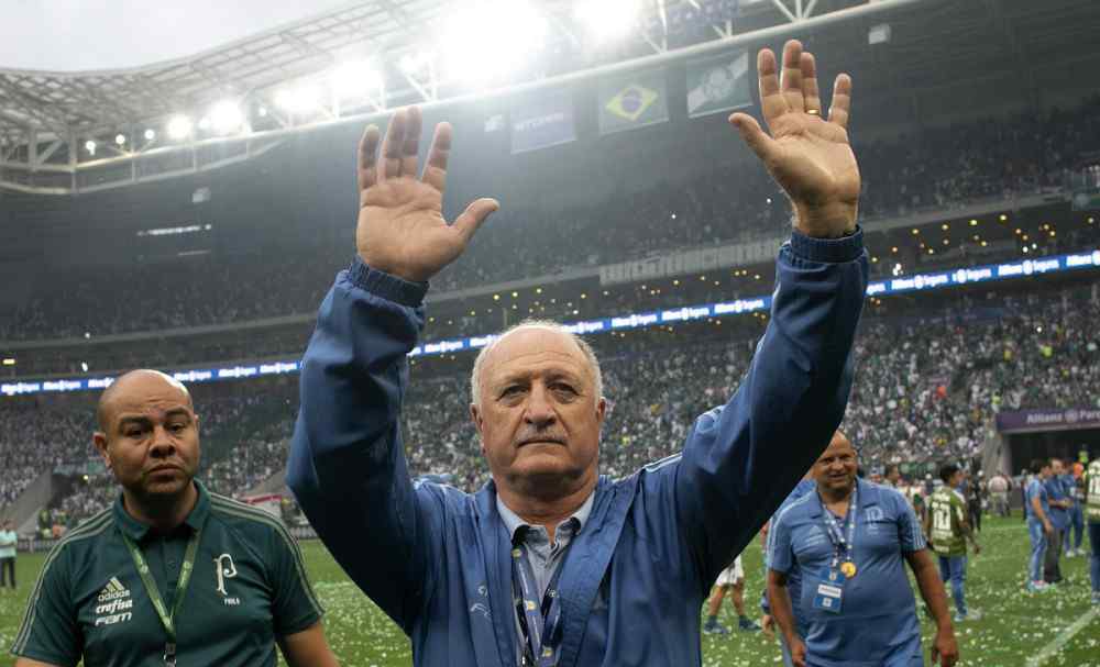 巴西主教练 国足历史上从来都没有请过巴西主教练，这是一个谜