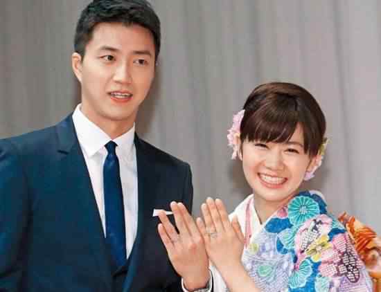 福原爱孕肚 福原爱挺孕肚领奖 网友分辩宝宝是男是女
