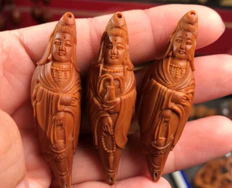 女性阴橄榄核 女性也可以带橄榄核，适合女性戴什么样的款式和题材呢？文章配图