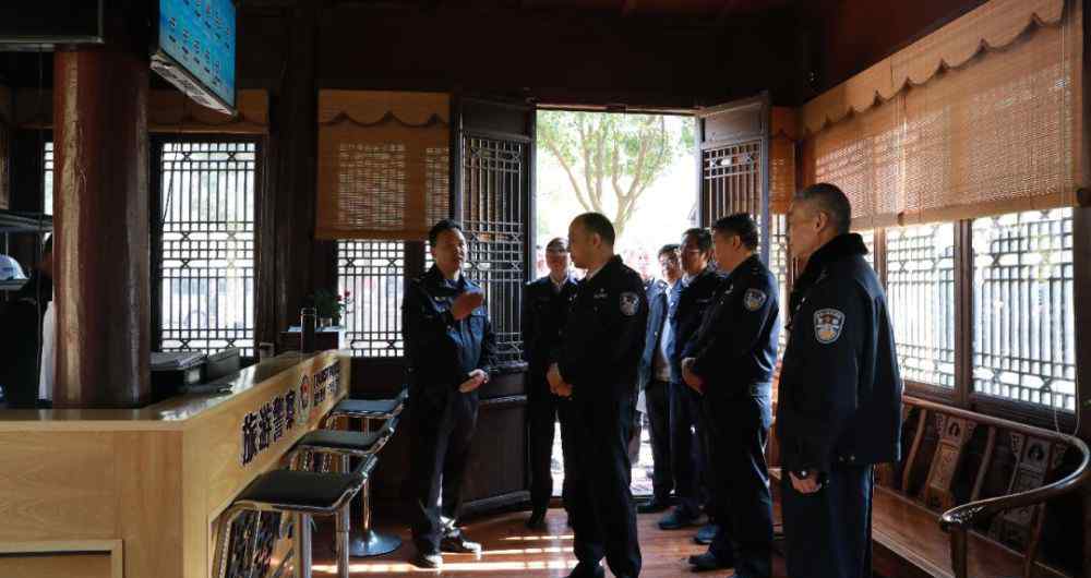 毛善恩 省公安厅党委副书记、常务副厅长毛善恩一行来新调研