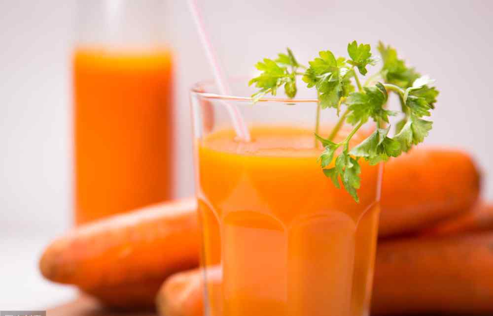 西芹汁的功效与作用 十大果蔬汁的作用和功效，让你越喝越健康