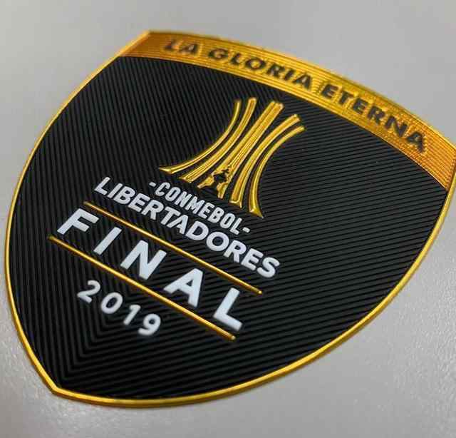 南美解放者杯冠军 2019南美解放者杯与南美杯决赛徽章发布