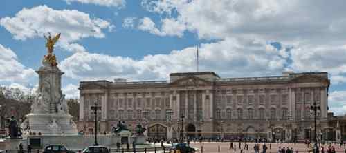 白金汉宫是哪个国家的建筑 世界四大宫殿