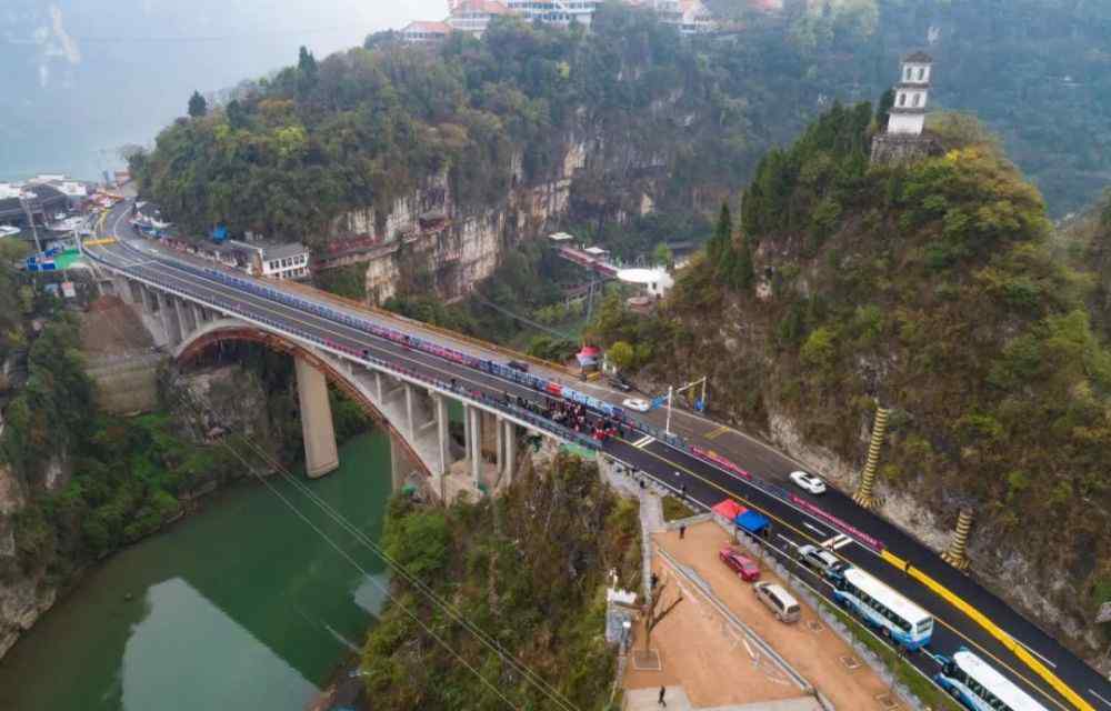三峡大坝里关着龙 2019，看宜昌公路难忘的这些“燃动”时刻！