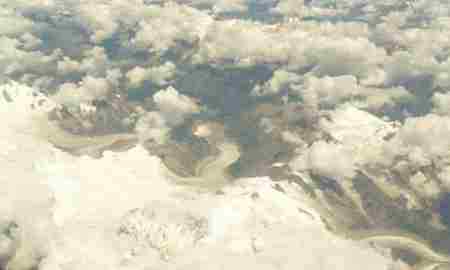 飞机上拍到真龙 西藏雪山高空拍到两条真龙？