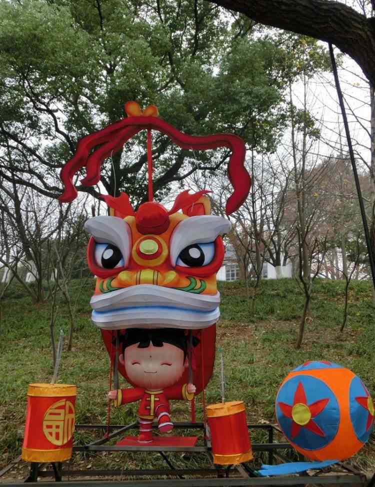 东湖灯会 2020武汉东湖灯会上的中国福娃