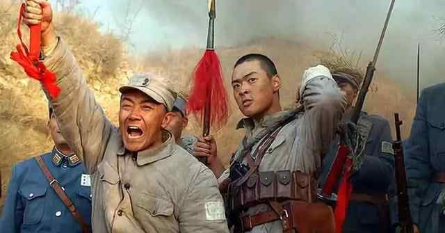 同时攻略五个男人怎么办 重播3000次，15年前的抗日神剧，为啥突然爆火？