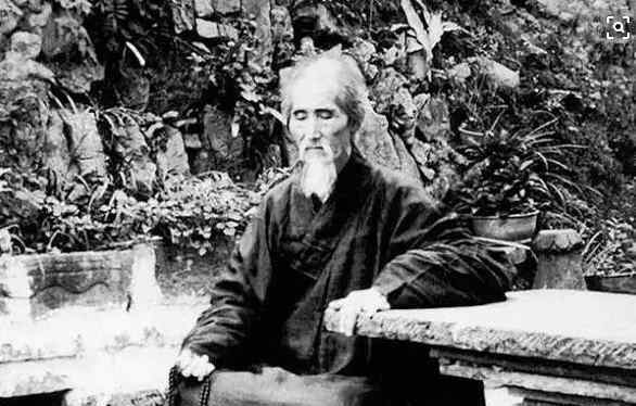 长老 虚云禅师长老是谁的转世？虚云禅师的预言有哪些