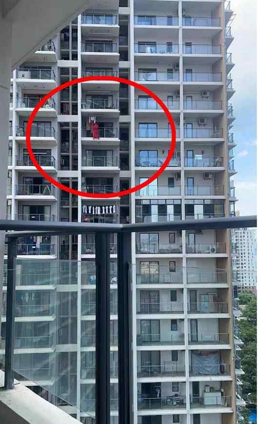 三亚女子25层阳台外跳舞坠楼 究竟是怎么一回事?
