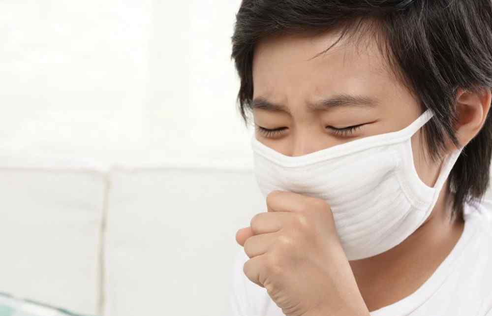 干咳和有痰咳嗽的区别 半夜咳嗽不止，有痰无痰病不同！常按两个“止咳穴”，舒肺又化痰