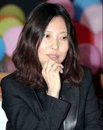 罗振宇是什么人 罗永浩老婆是尹丽川还是钱彤？罗振宇和罗永浩是什么关系