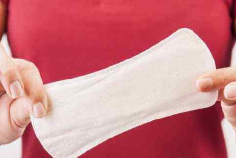 过期的卫生巾可以用吗 女孩子换“卫生巾”时，再急也别碰“3禁忌”，否则妇科病或“趁虚而入”