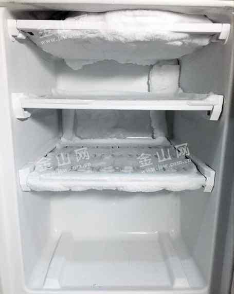 冰箱除冰 一碗热水真能快速给冰箱除冰霜?