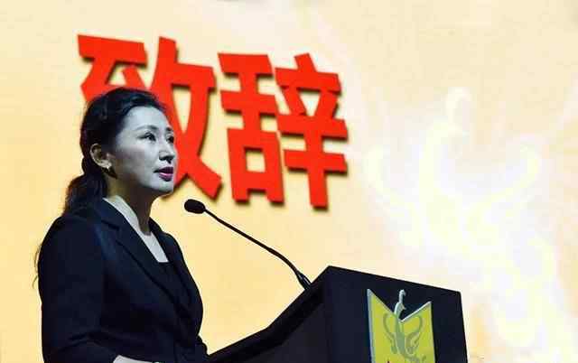汕头大学校长 她是汕头大学最美校长，颜值不输明星，本科毕业于211高校