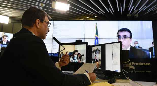 巴西外长表示将致力于拓展巴中两国关系 究竟是怎么一回事?