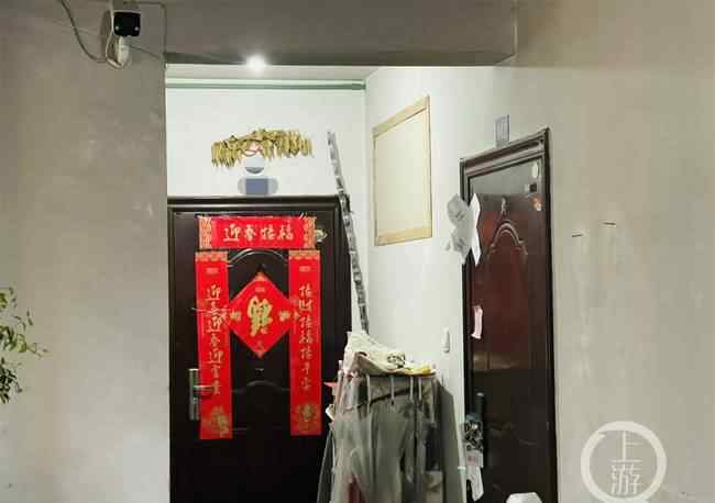 重返杭州杀妻案现场：大门封条仍在同层邻居搬家 究竟发生了什么?