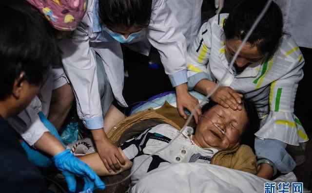 云南漾濞地震致30人死伤 记者直击云南漾濞地震救援现场 这意味着什么?