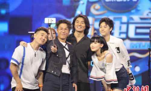 郑伊健《超强音浪》流泪＂告白＂林晓峰 感动全