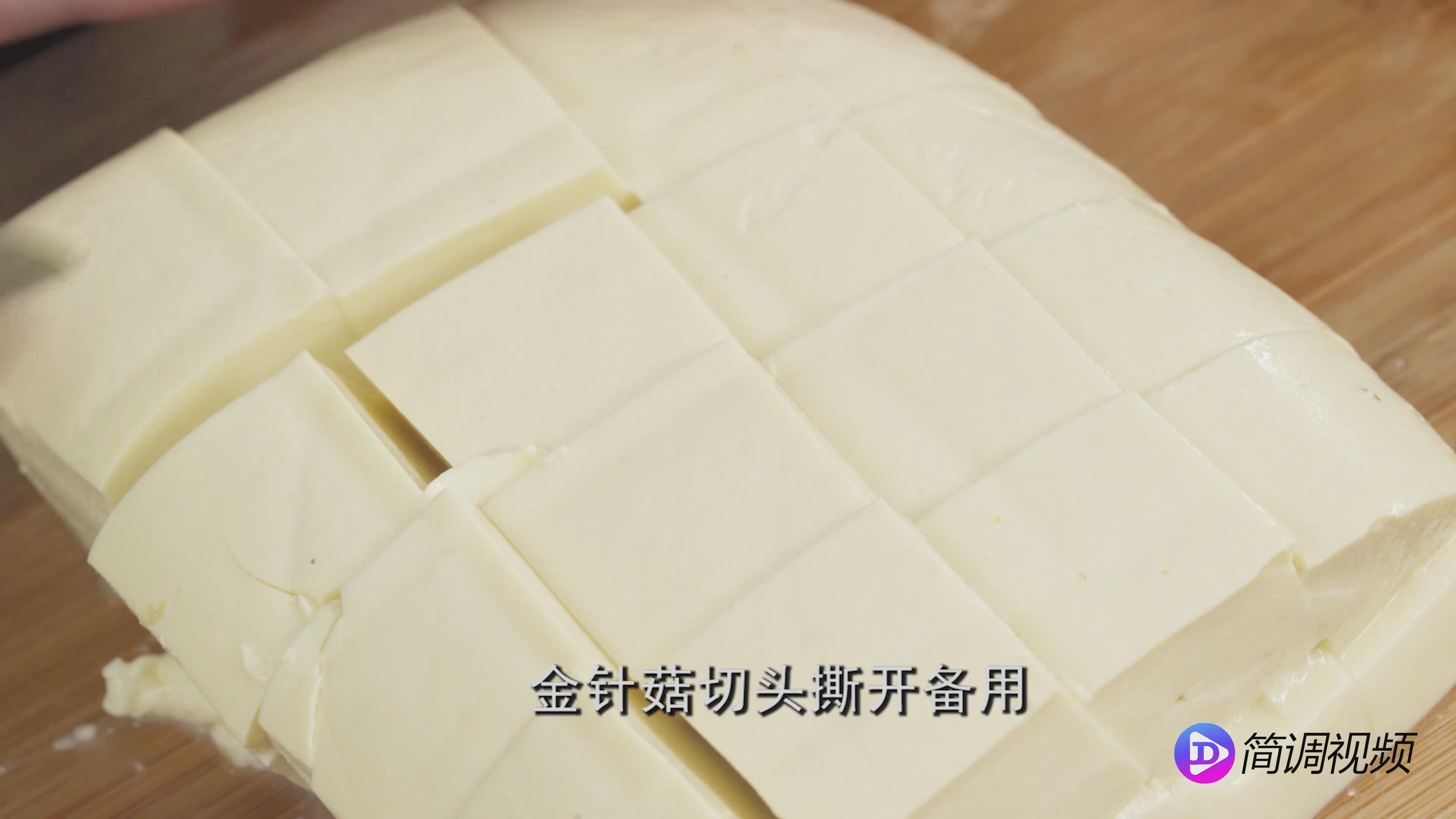 清炖鲫鱼汤的做法 清炖鲫鱼汤的做法有哪些