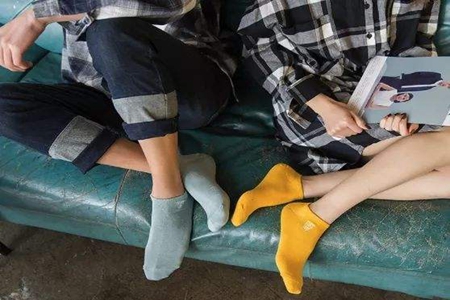 这三式袜子搭配法则好看又时髦