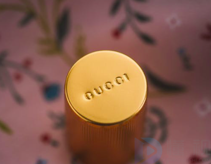 以复古爆米花桶为灵感 GUCCI推出情人节限定包包