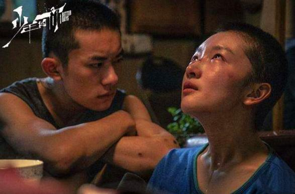 为什么说周冬雨的恩人是张艺谋，贵人是曾国祥？