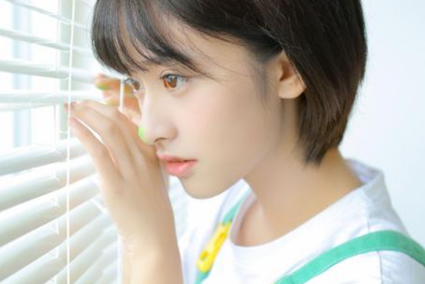 每个月在借钱中过日子的人，他们就不会精打细算吗？