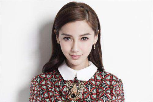 Angelababy在综艺上穿的服装有多好看？ angelababy抽烟