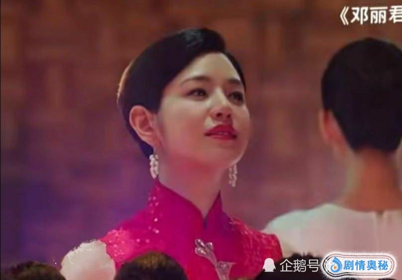 剧版《邓丽君》首曝造型，陈妍希优雅甜美，却被质疑气质相差悬殊 邓丽君和陈妍希图片