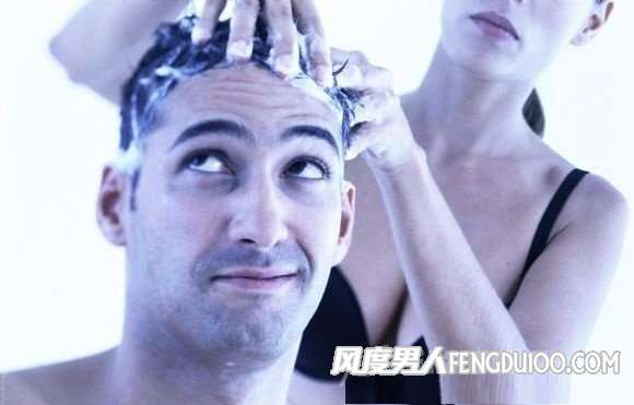 男士如何保养头发 男士头发出油厉害怎么护理