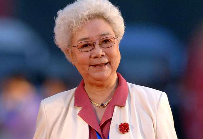 田华一家4口患癌 老艺术家田华的个人资料 一家4口患癌原因